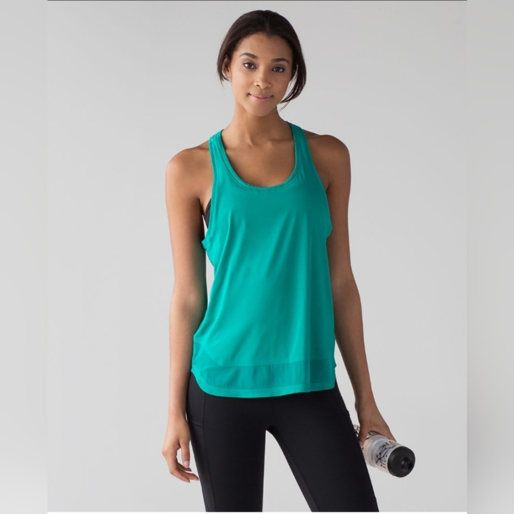 Lululemon Smooth Stride Racerback Tank in Viridian Green sz 10